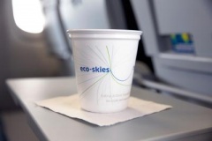 United Airlines to replace its hot beverage cups with a fully recyclable version made from plastic bottles | United Airlines,MicroGREEN