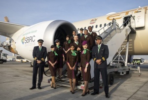 Etihad operates first commercial flight to use sustainable aviation fuel produced from saltwater tolerant plants | Etihad,Masdar,Honeywell UOP