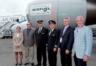 Successful Air New Zealand jatropha biofuel test flight hailed as a commercial aviation milestone | Air New Zealand, Boeing, UOP, Rolls-Royce, Jatropha, Biofuels, ATAG, Continental Airlines