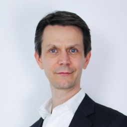 Dr. Luca Bertuccioli