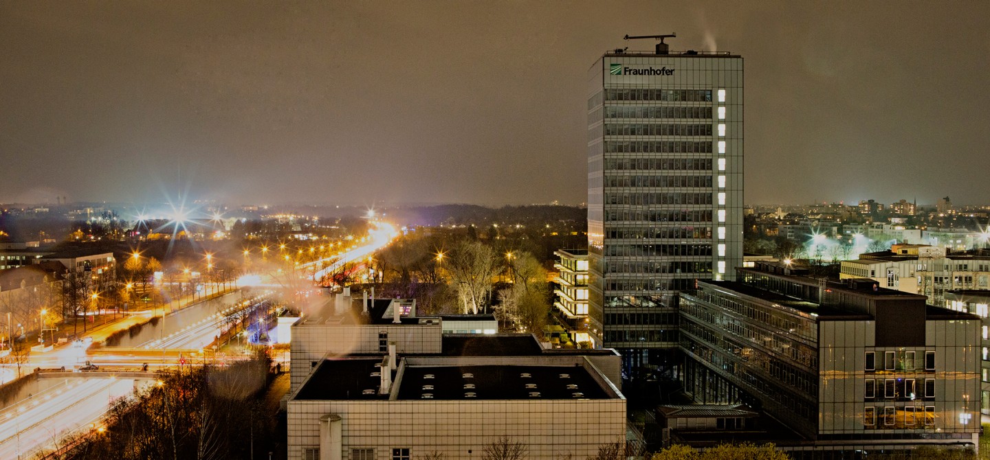 Fraunhofer-Haus / earth hour